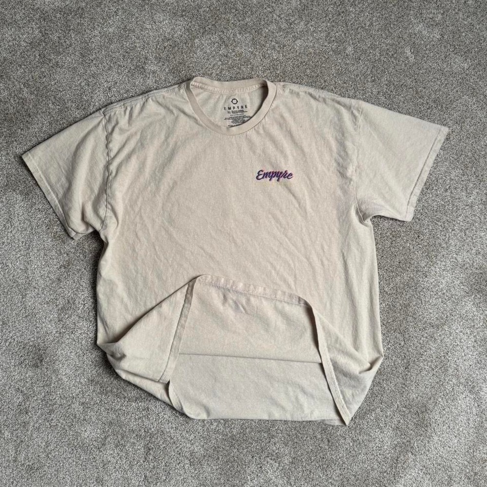 EMPYRE GRAPHIC TEE